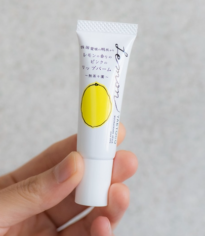 yaetoco レモンの香りのピンクのリップバーム 10g